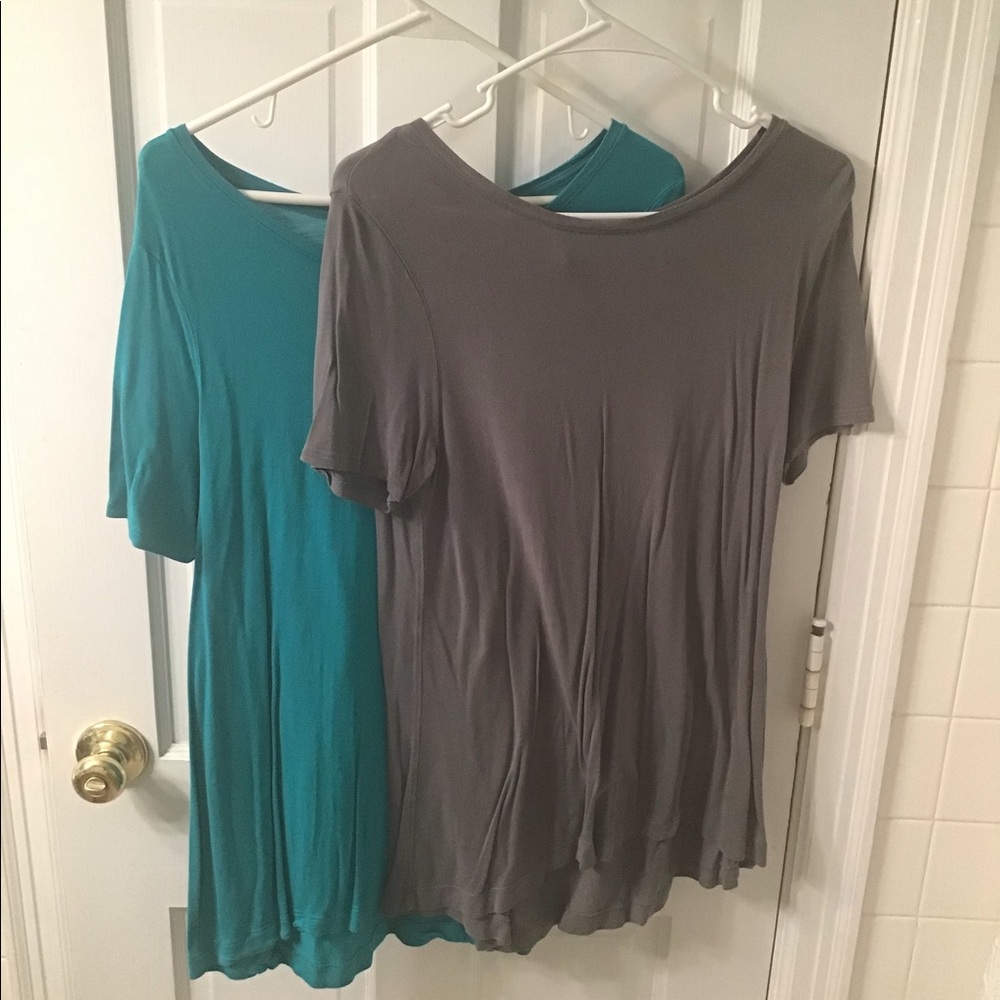 SOLD! 4 Cute Tops!